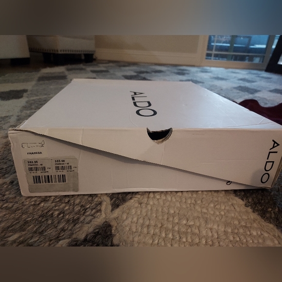 Aldo, Over the knee boot, maroon, size 6.5 - Picture 4 of 7